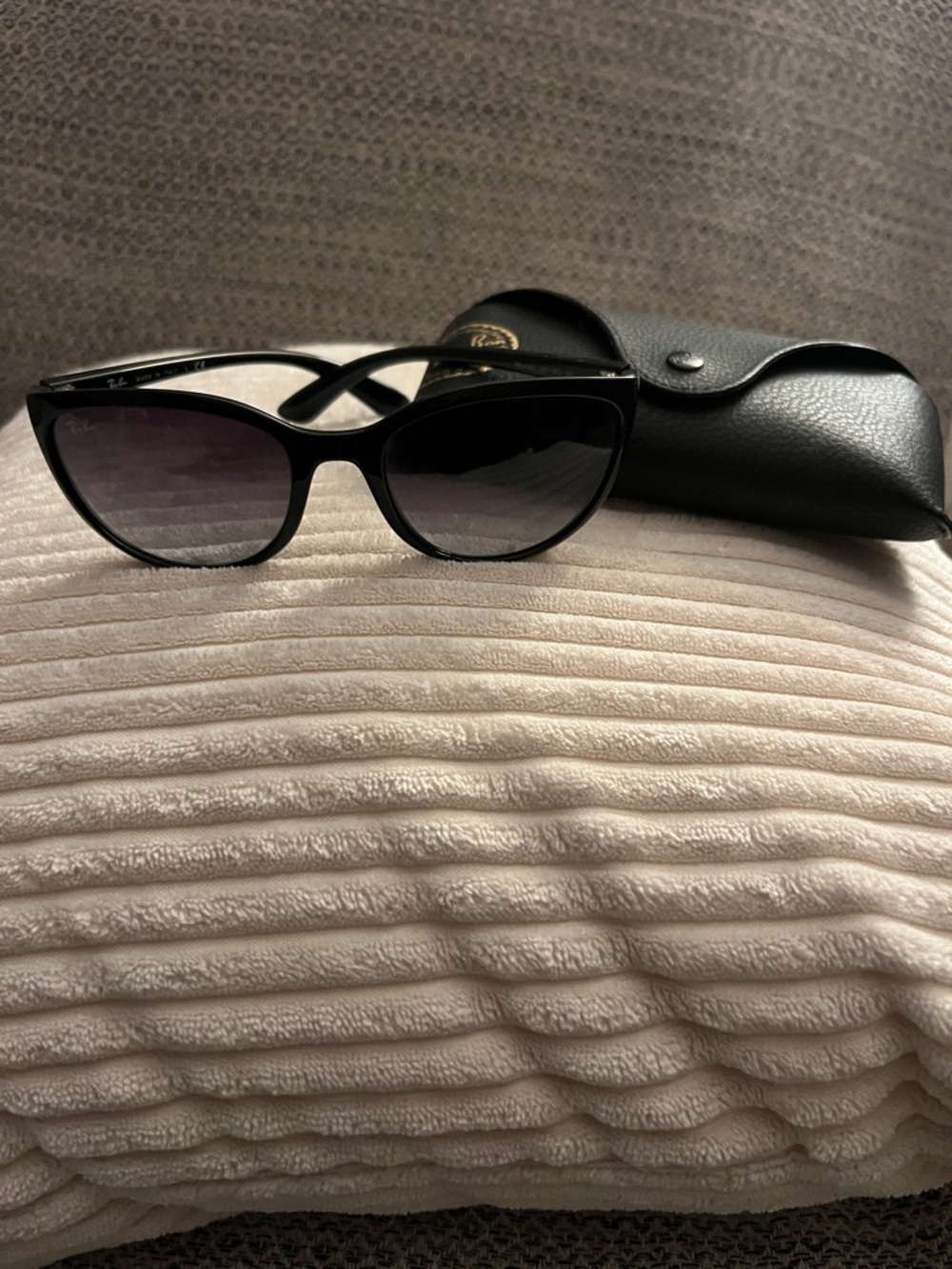 Ray-Ban Black Cat Eye Sunglasses with Dark Gradient Lenses